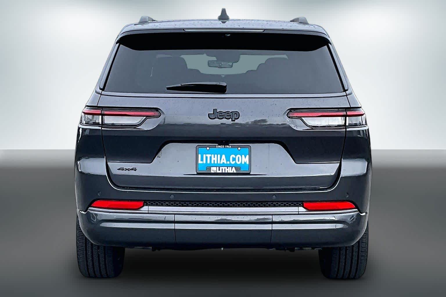 Thumbnail: 2026 Jeep Grand Cherokee - 5