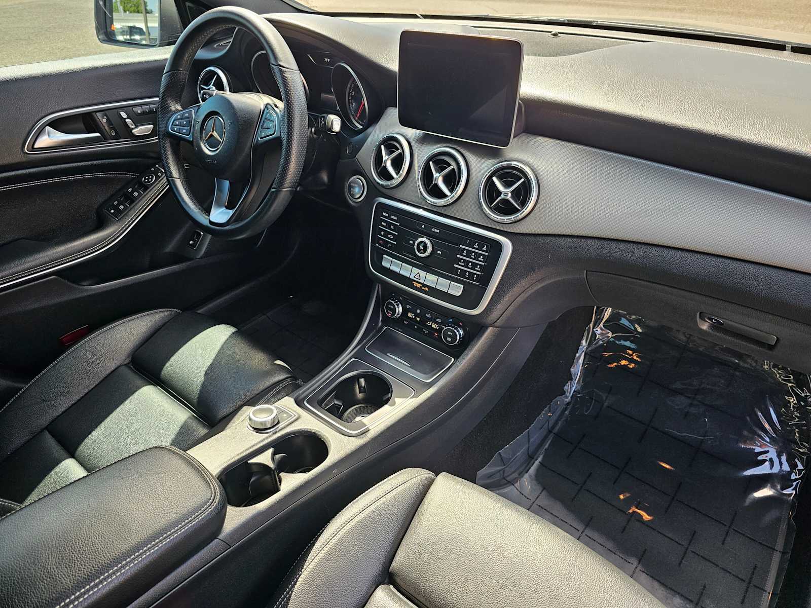 Thumbnail: 2019 Mercedes-Benz CLA - 16