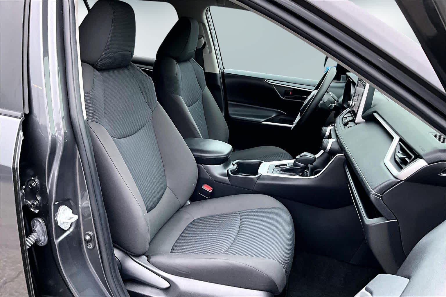 Thumbnail: 2024 Toyota RAV4 - 13