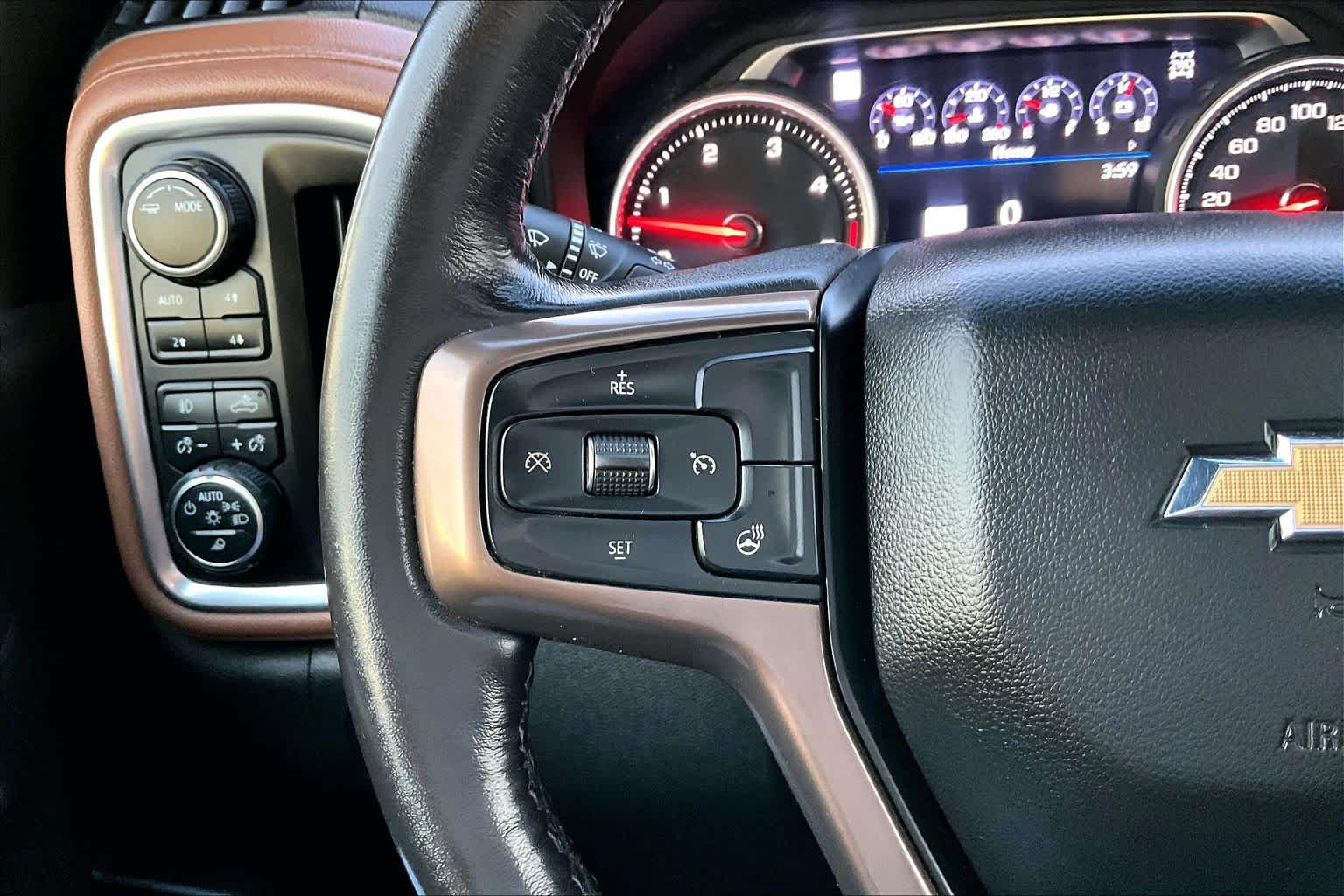 Thumbnail: 2022 Chevrolet Silverado 2500 - 24