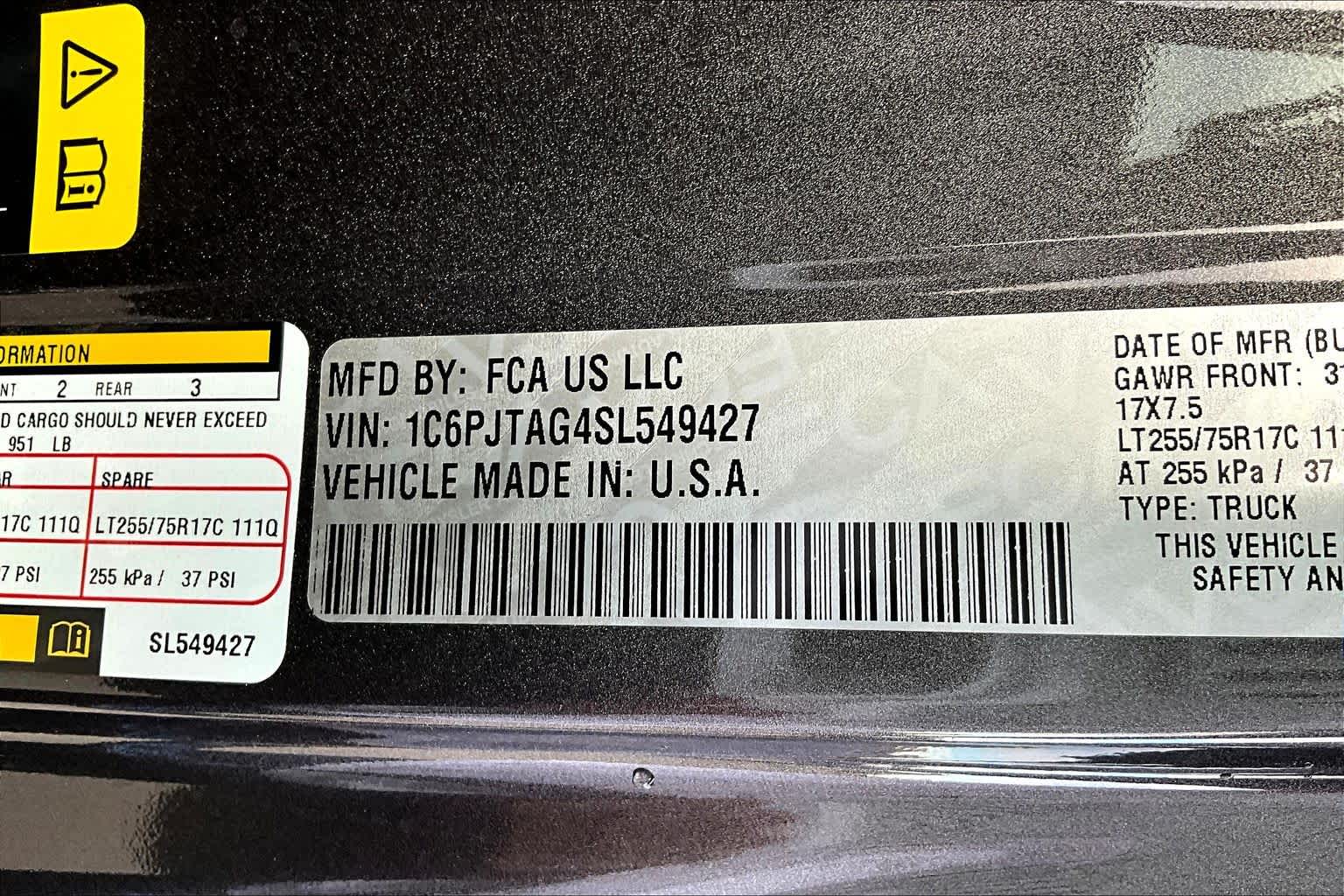 Thumbnail: 2025 Jeep Gladiator - 21