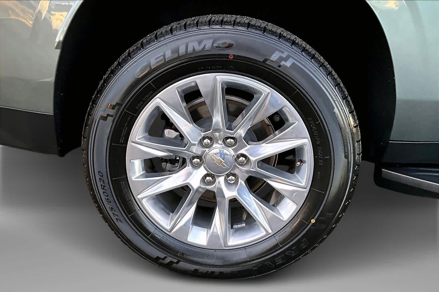 Thumbnail: 2023 Chevrolet Suburban - 37