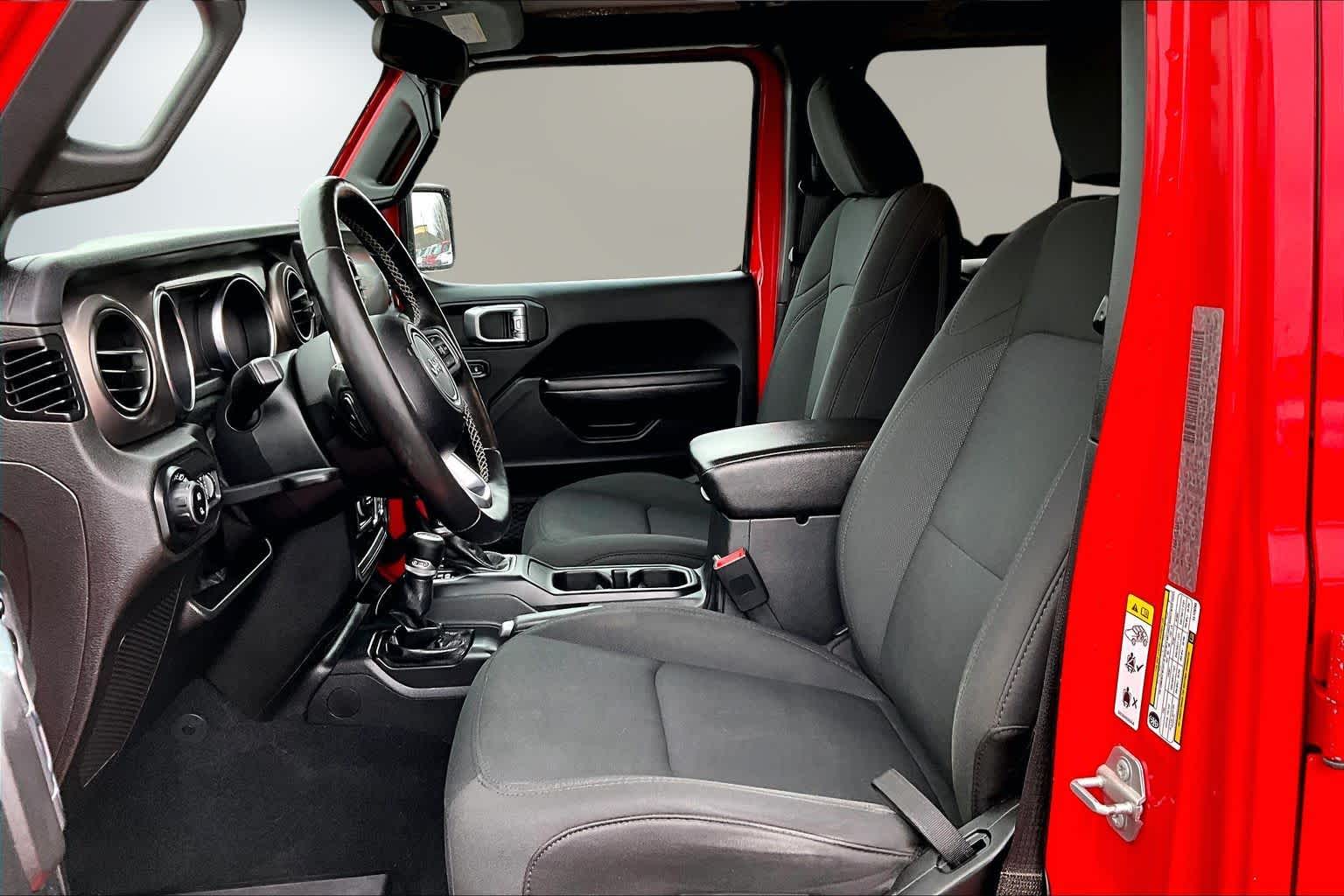 Thumbnail: 2020 Jeep Gladiator - 11