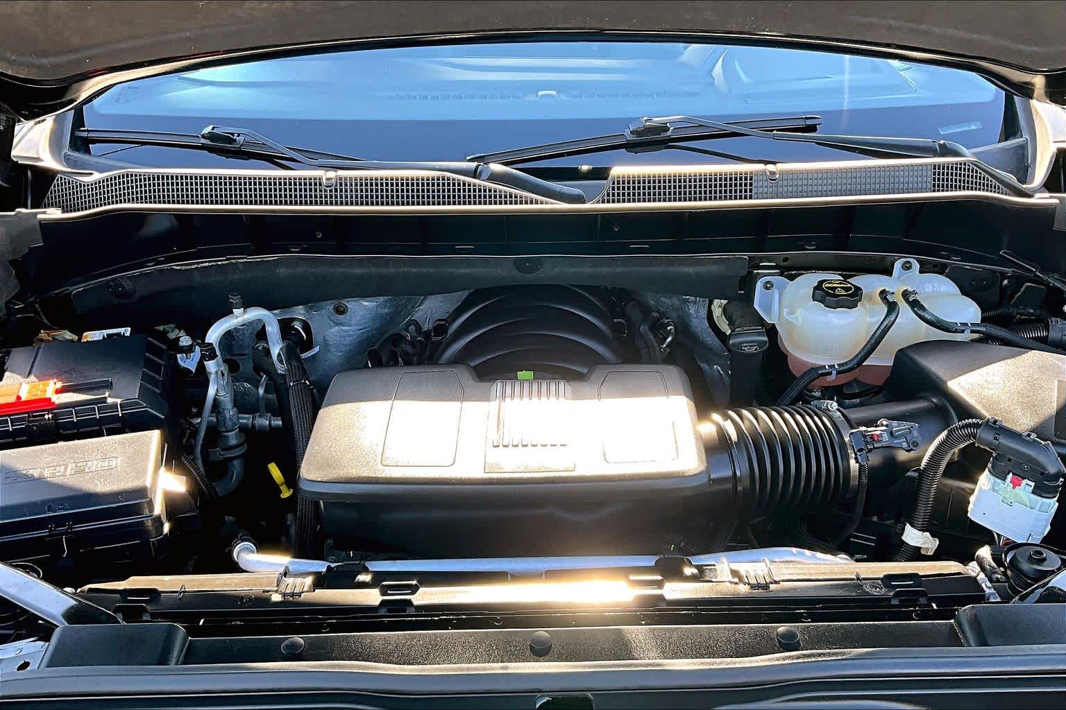 Thumbnail: 2025 Chevrolet Silverado 1500 - 8