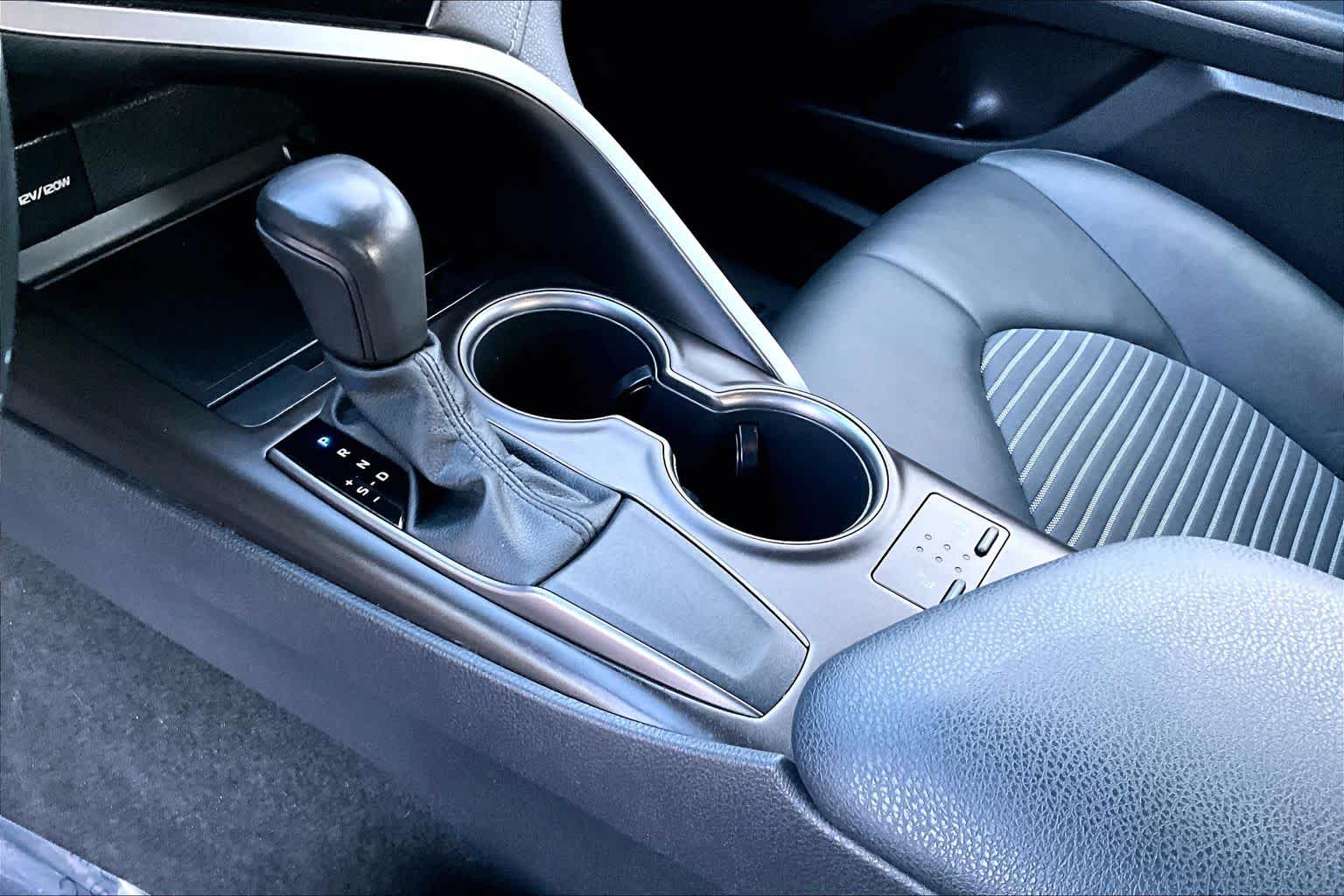 Thumbnail: 2023 Toyota Camry - 16