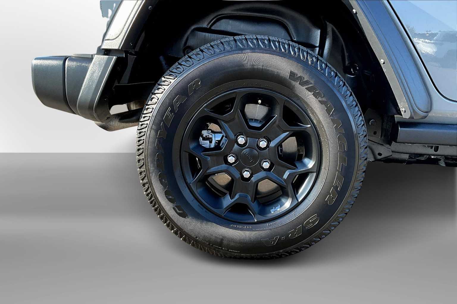 Thumbnail: 2023 Jeep Wrangler - 35