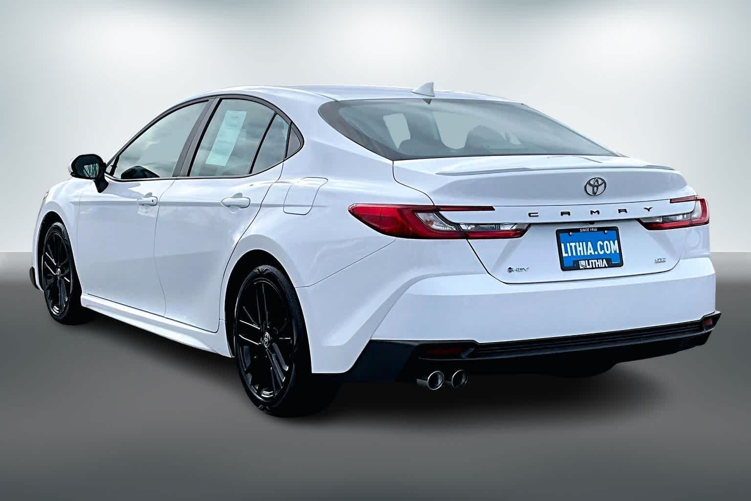 Thumbnail: 2025 Toyota Camry - 4