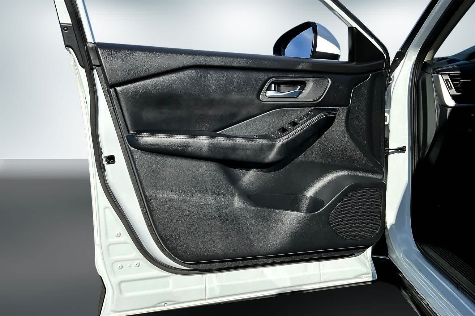 Thumbnail: 2024 Nissan Rogue - 27