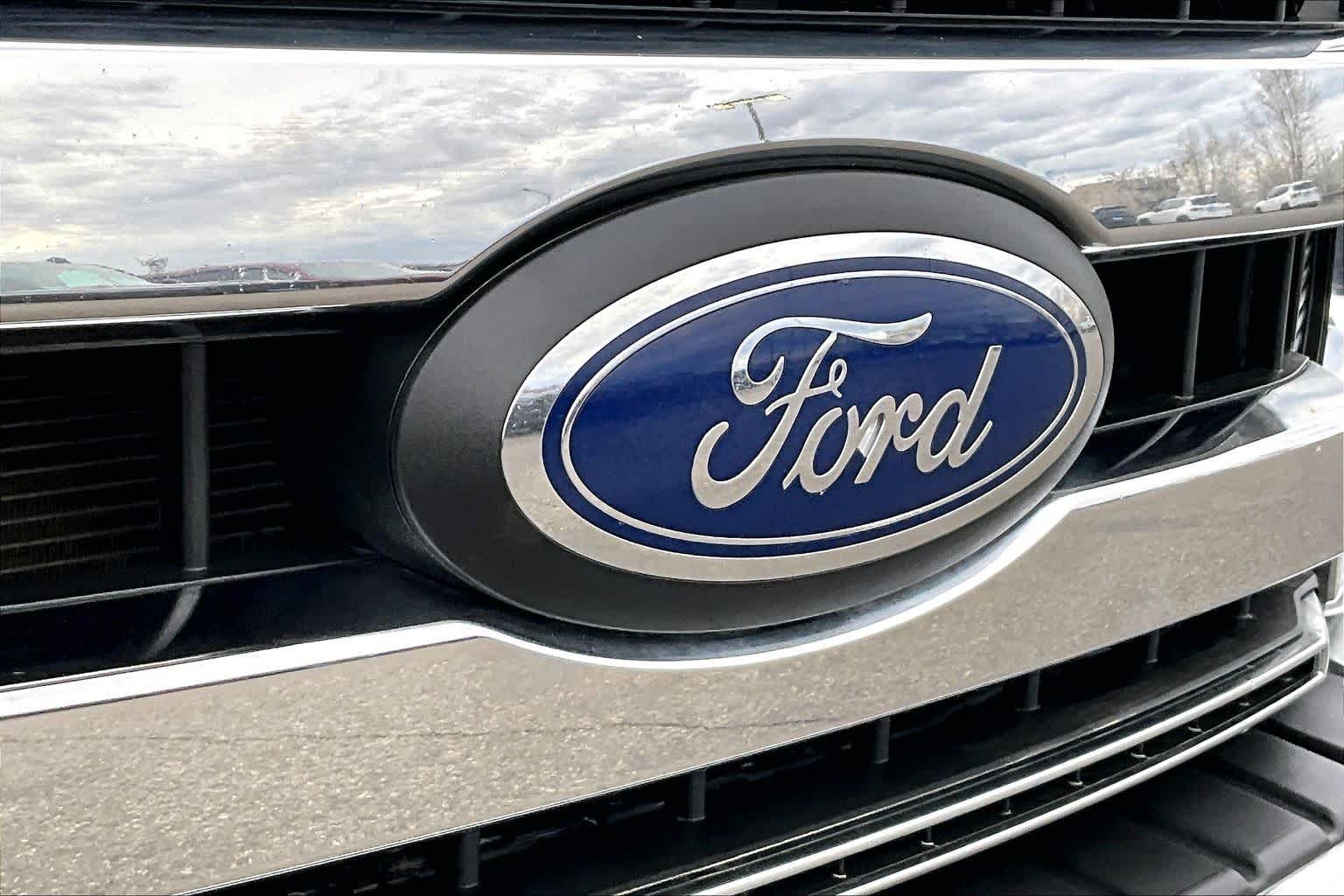 Thumbnail: 2021 Ford Econoline - 32