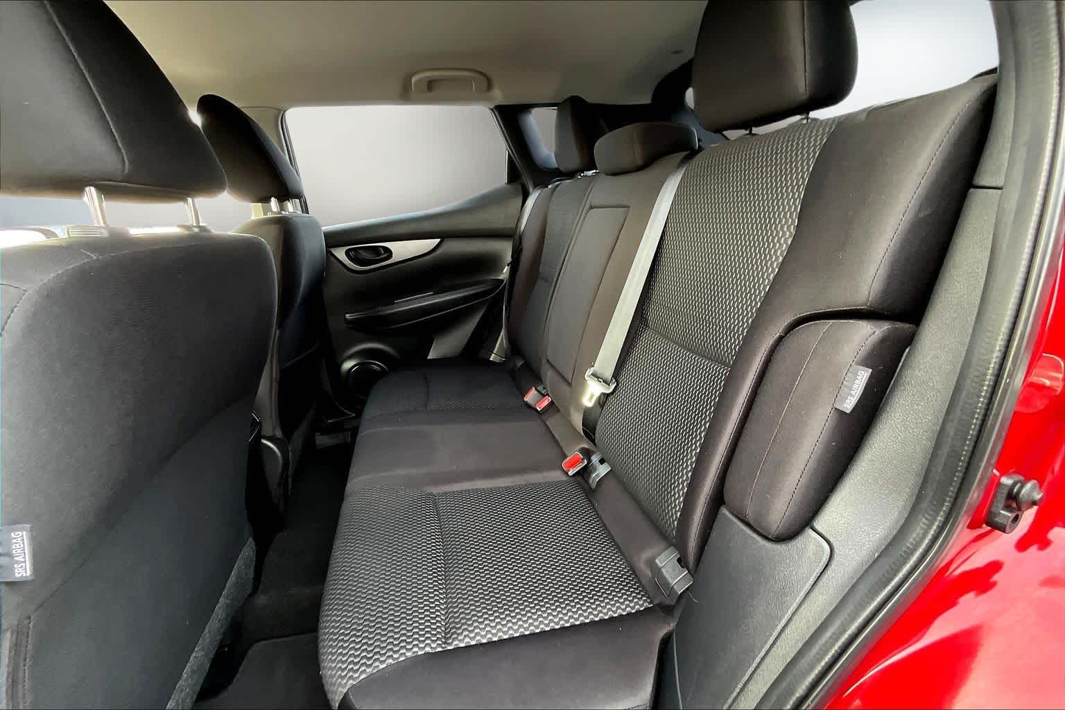 Thumbnail: 2021 Nissan Rogue Sport - 29