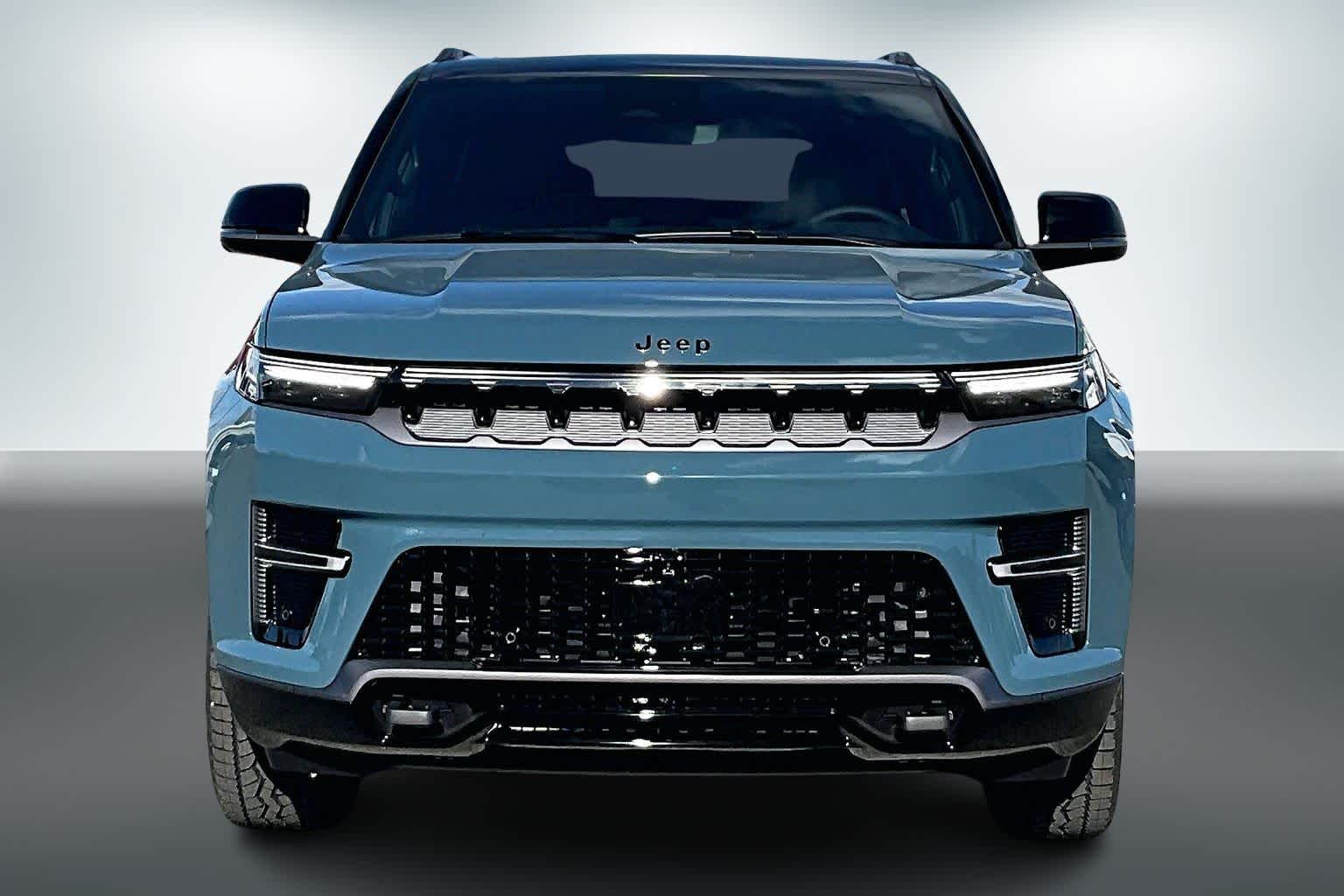 Thumbnail: 2026 Jeep Grand Wagoneer - 5