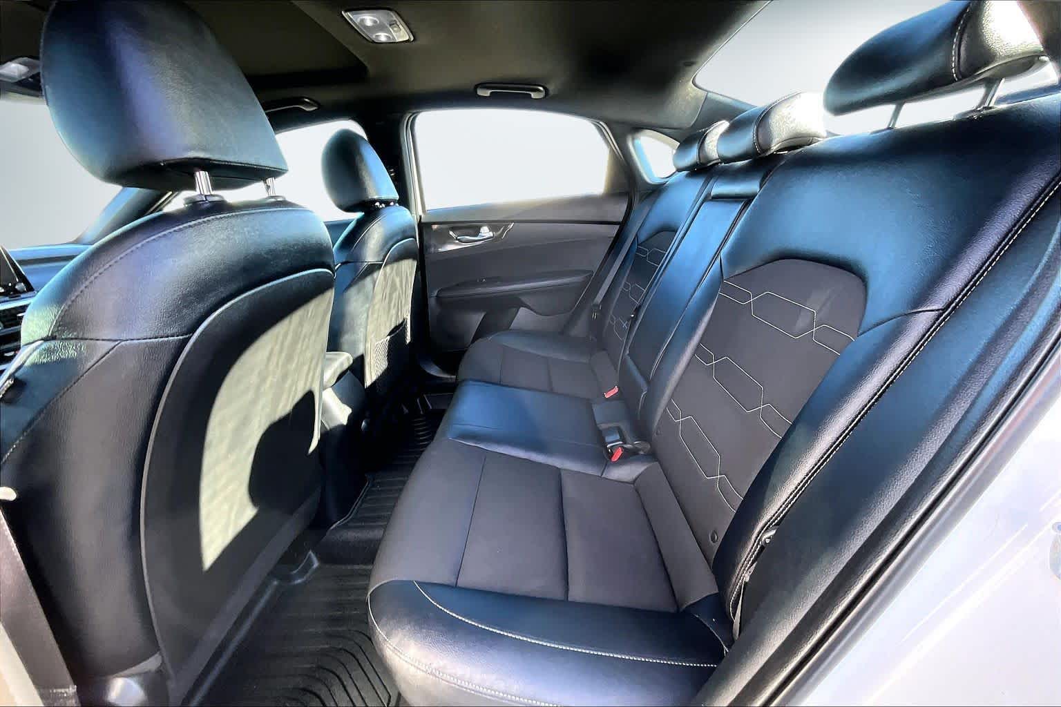 Thumbnail: 2023 Kia Forte - 29