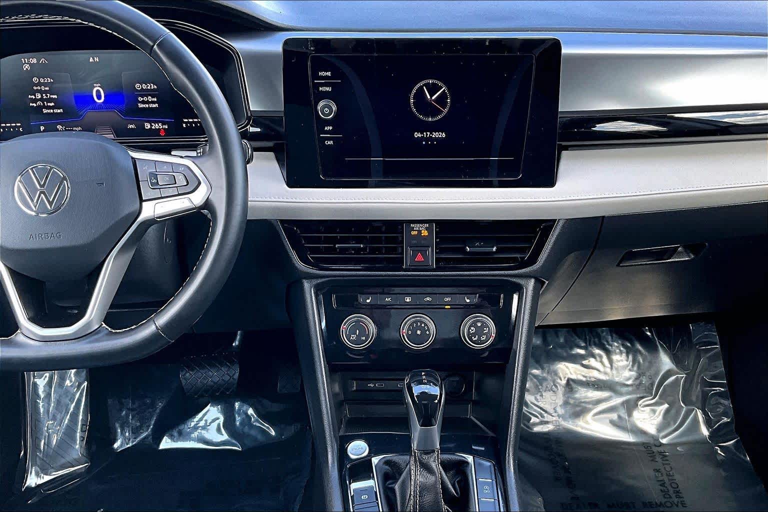 Thumbnail: 2025 Volkswagen Taos - 15