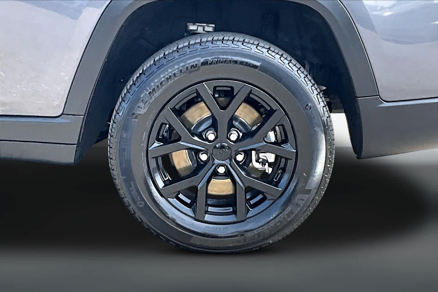 Thumbnail: 2024 Jeep Grand Cherokee L - 34