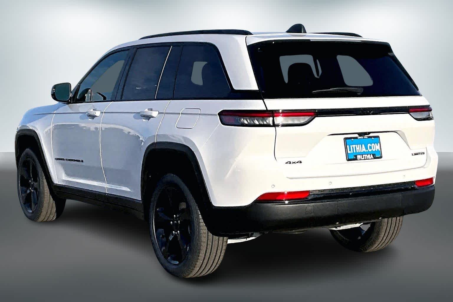 Thumbnail: 2025 Jeep Grand Cherokee - 4