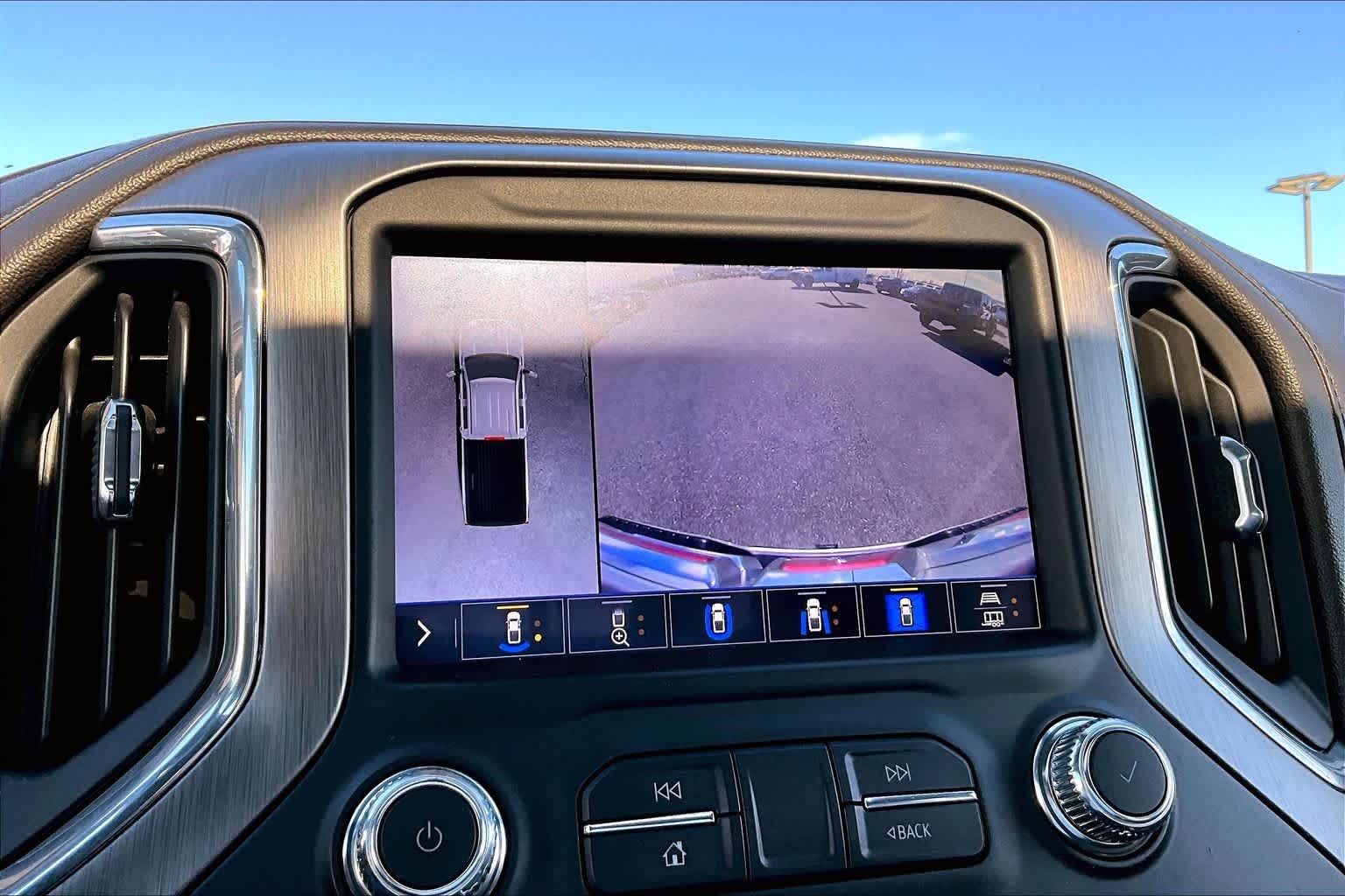 Thumbnail: 2020 GMC Sierra 3500 - 26