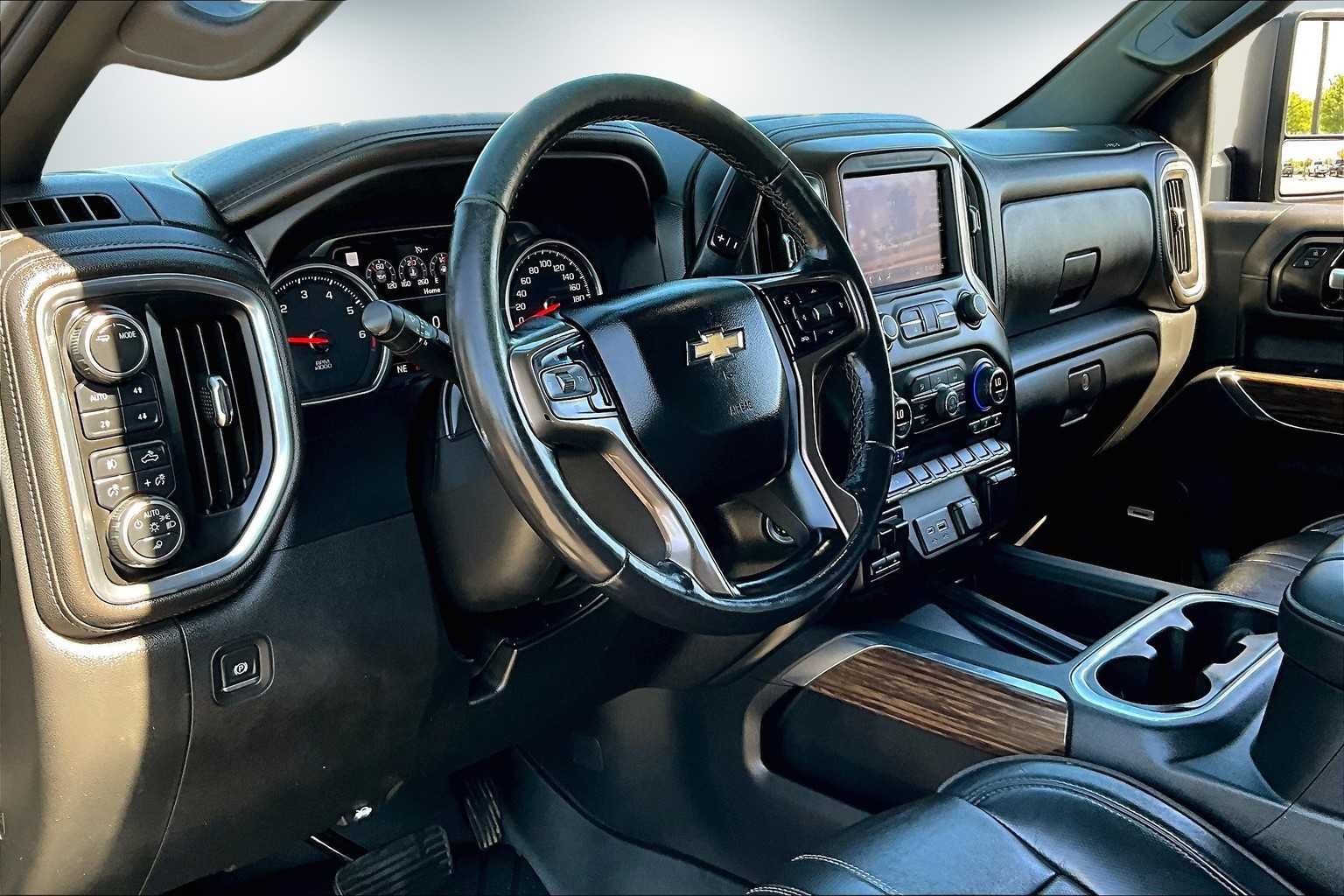 Thumbnail: 2020 Chevrolet Silverado 3500 - 2