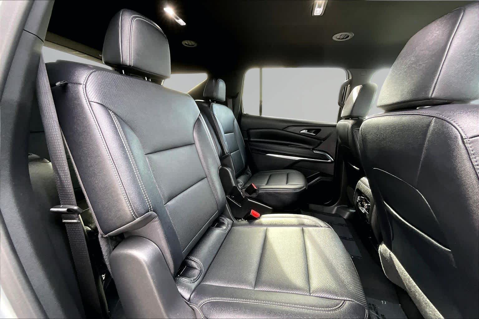 Thumbnail: 2025 Chevrolet Traverse - 29