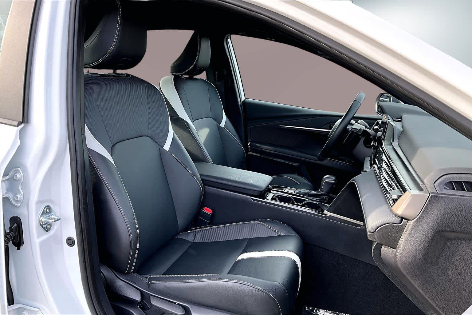 Thumbnail: 2025 Toyota Camry - 13