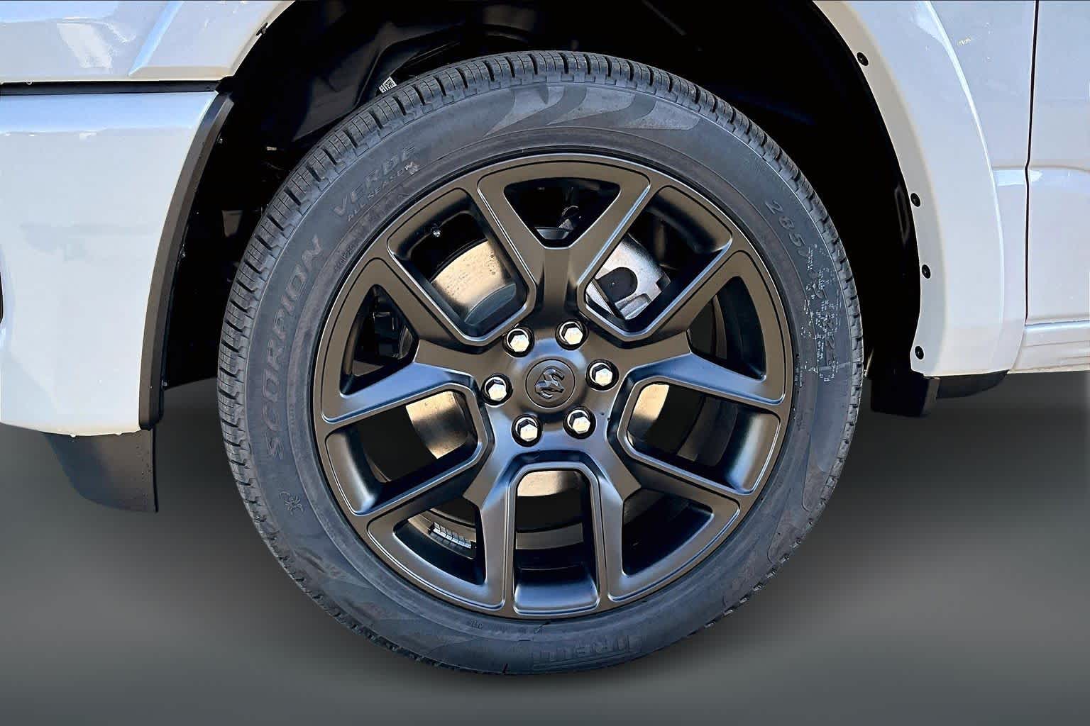 Thumbnail: 2026 RAM 1500 - 8