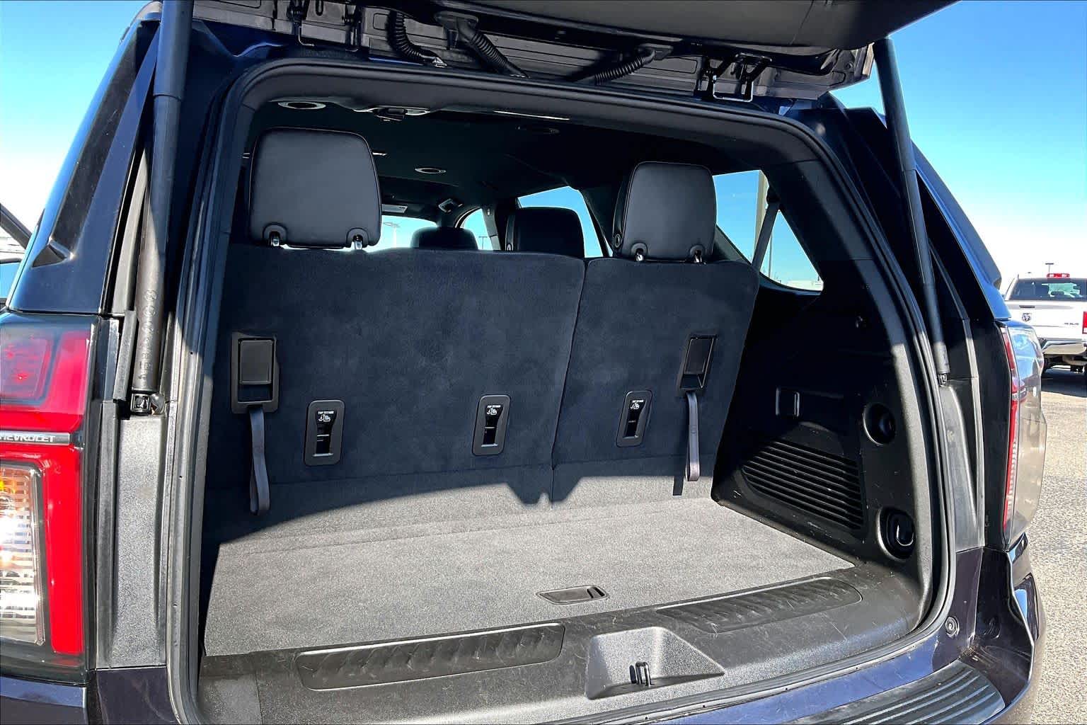 Thumbnail: 2024 Chevrolet Tahoe - 17