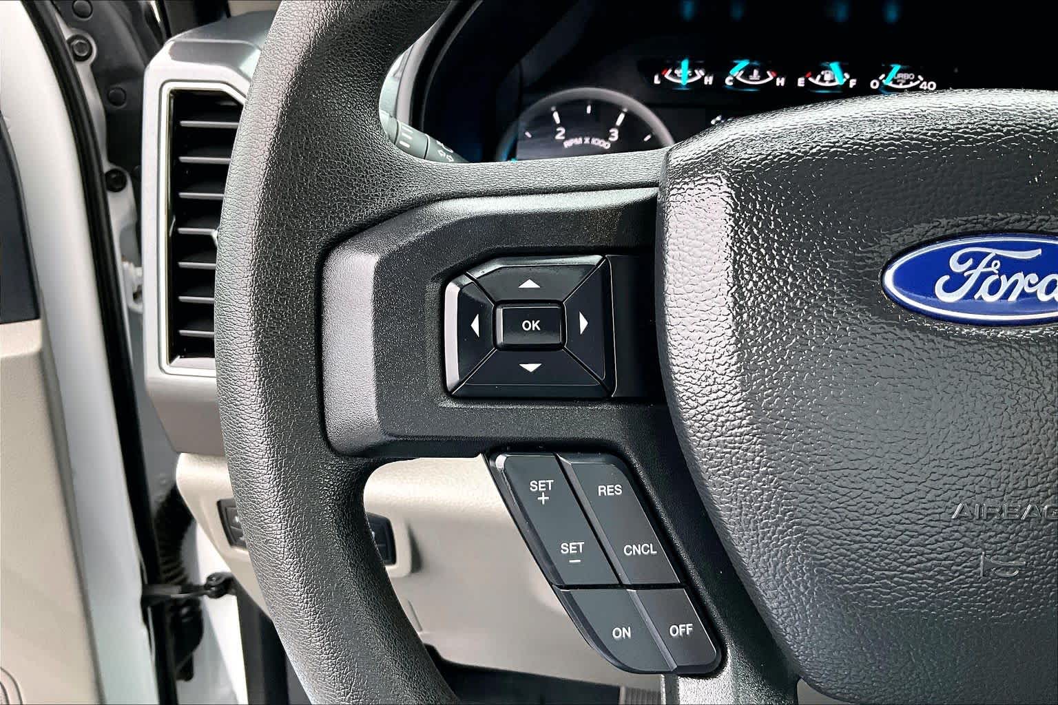 Thumbnail: 2022 Ford F-350 - 24