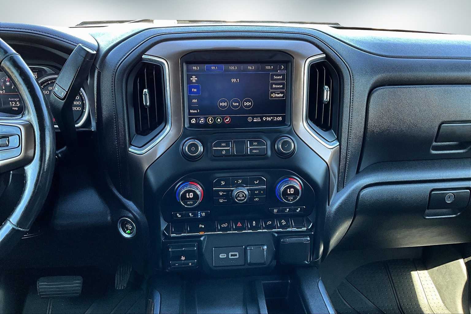 Thumbnail: 2020 Chevrolet Silverado 3500 - 15