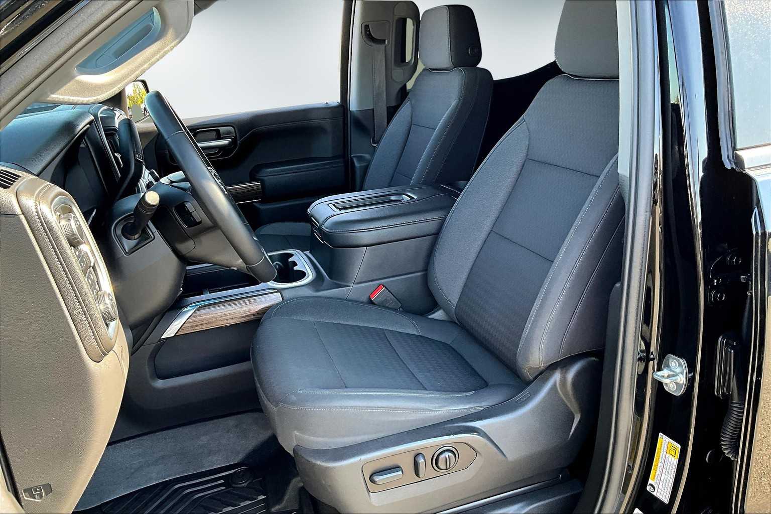 Thumbnail: 2022 Chevrolet Silverado 1500 - 11