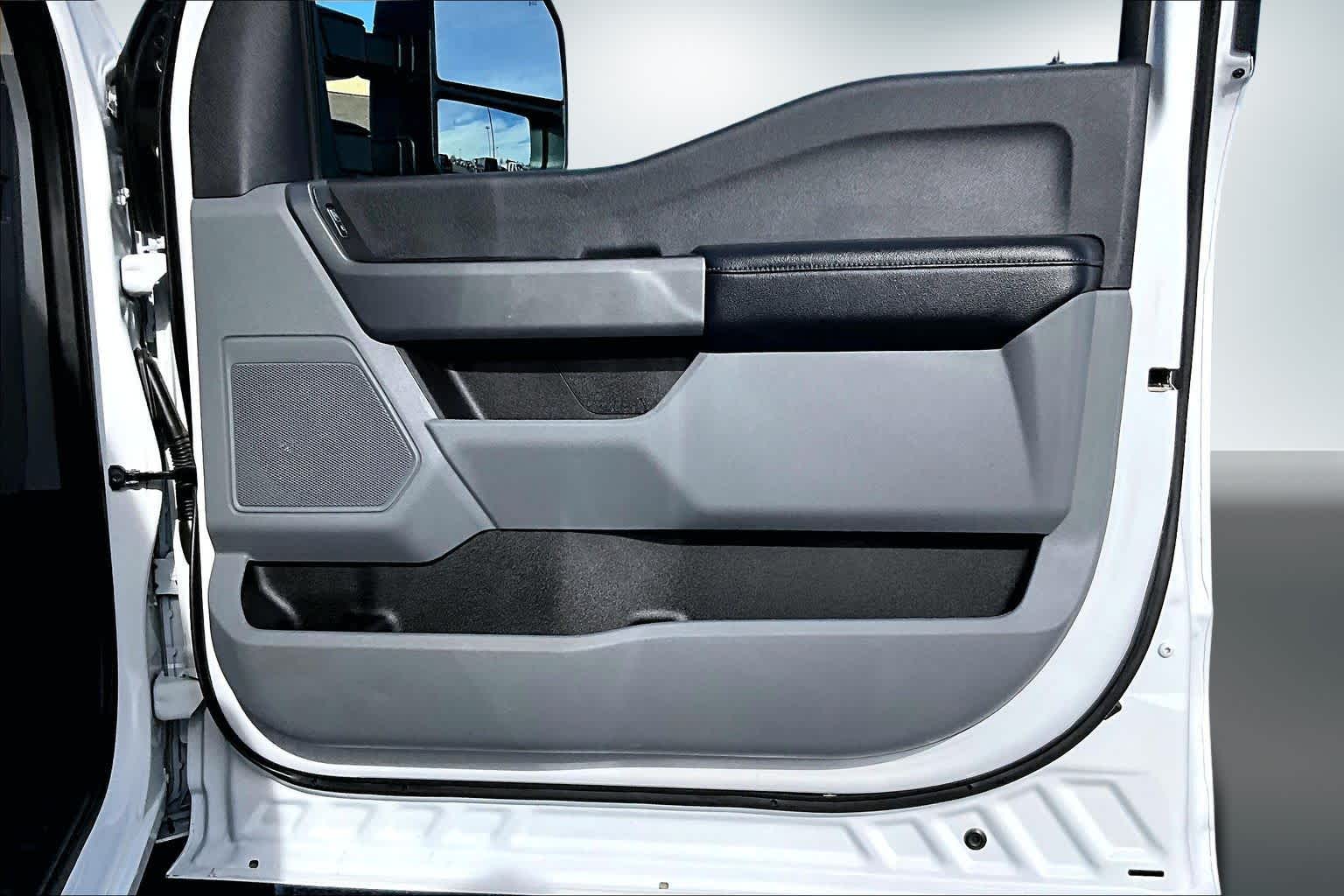 Thumbnail: 2024 Ford Econoline - 28