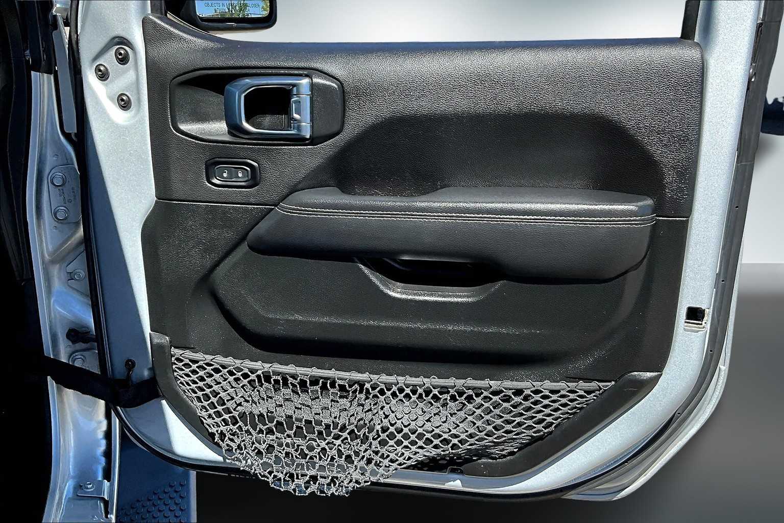 Thumbnail: 2023 Jeep Wrangler - 28