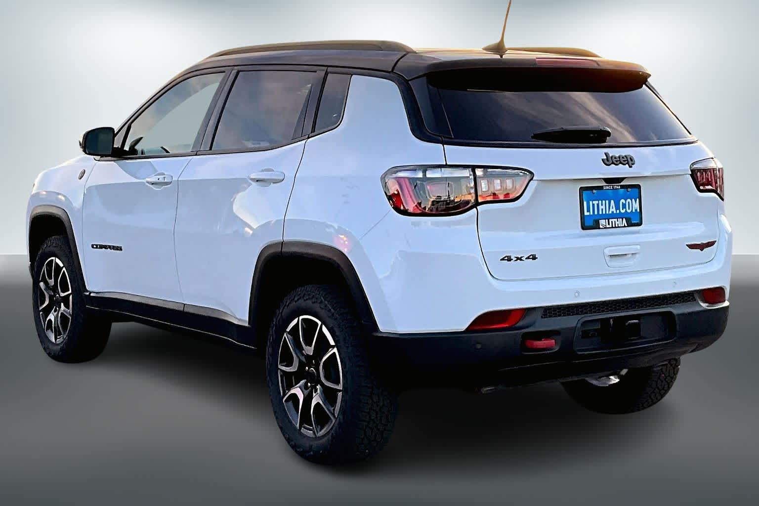Thumbnail: 2026 Jeep Compass - 4