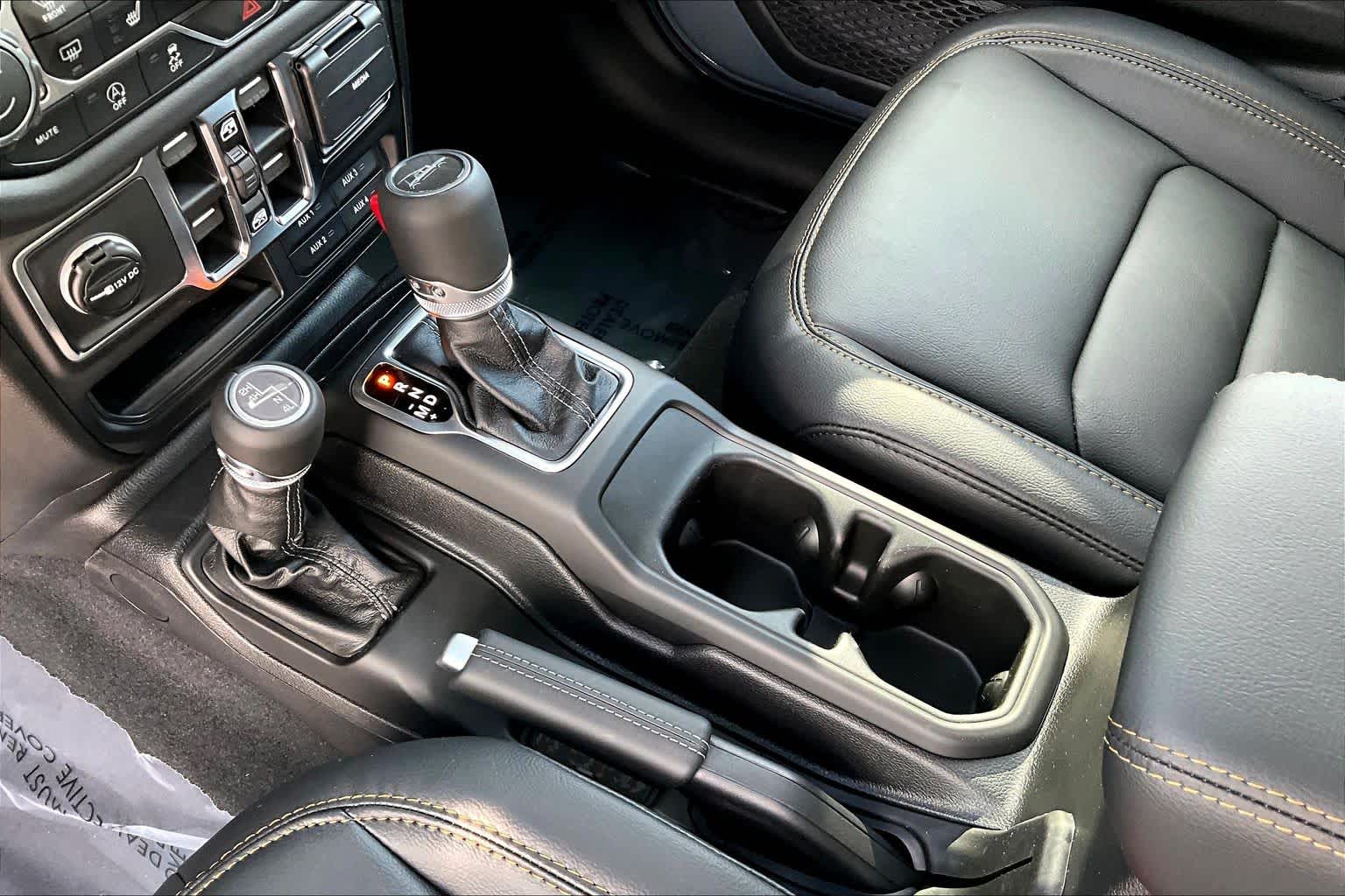 Thumbnail: 2026 Jeep Gladiator - 16