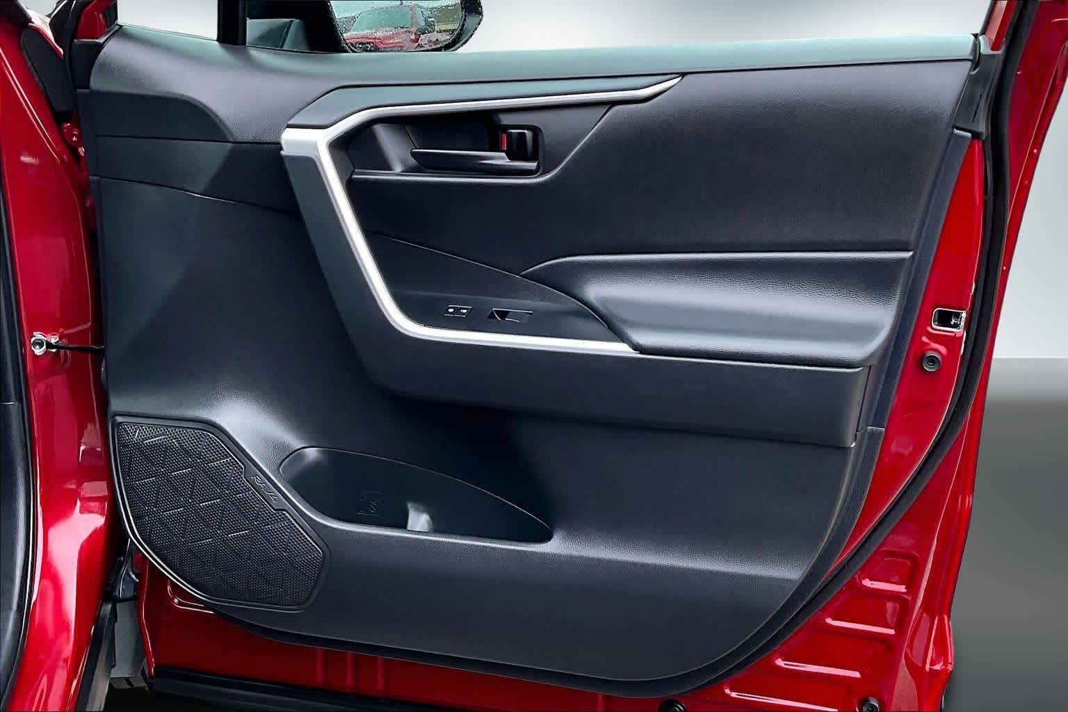 Thumbnail: 2024 Toyota RAV4 - 28