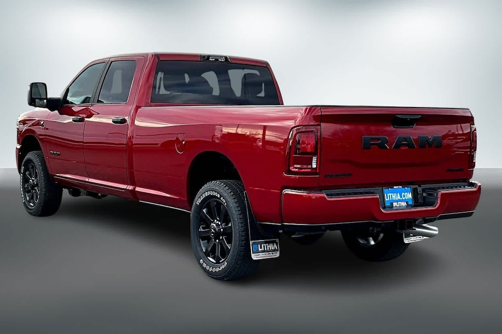 New 2026 Ram 3500 BIG HORN CREW CAB 4X4 8' BOX Pickup