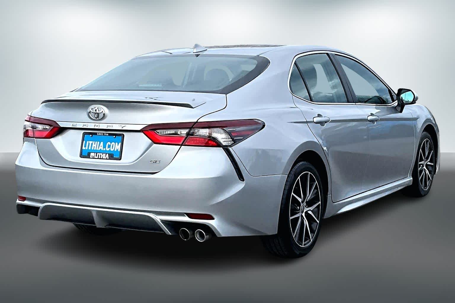 Thumbnail: 2023 Toyota Camry - 22