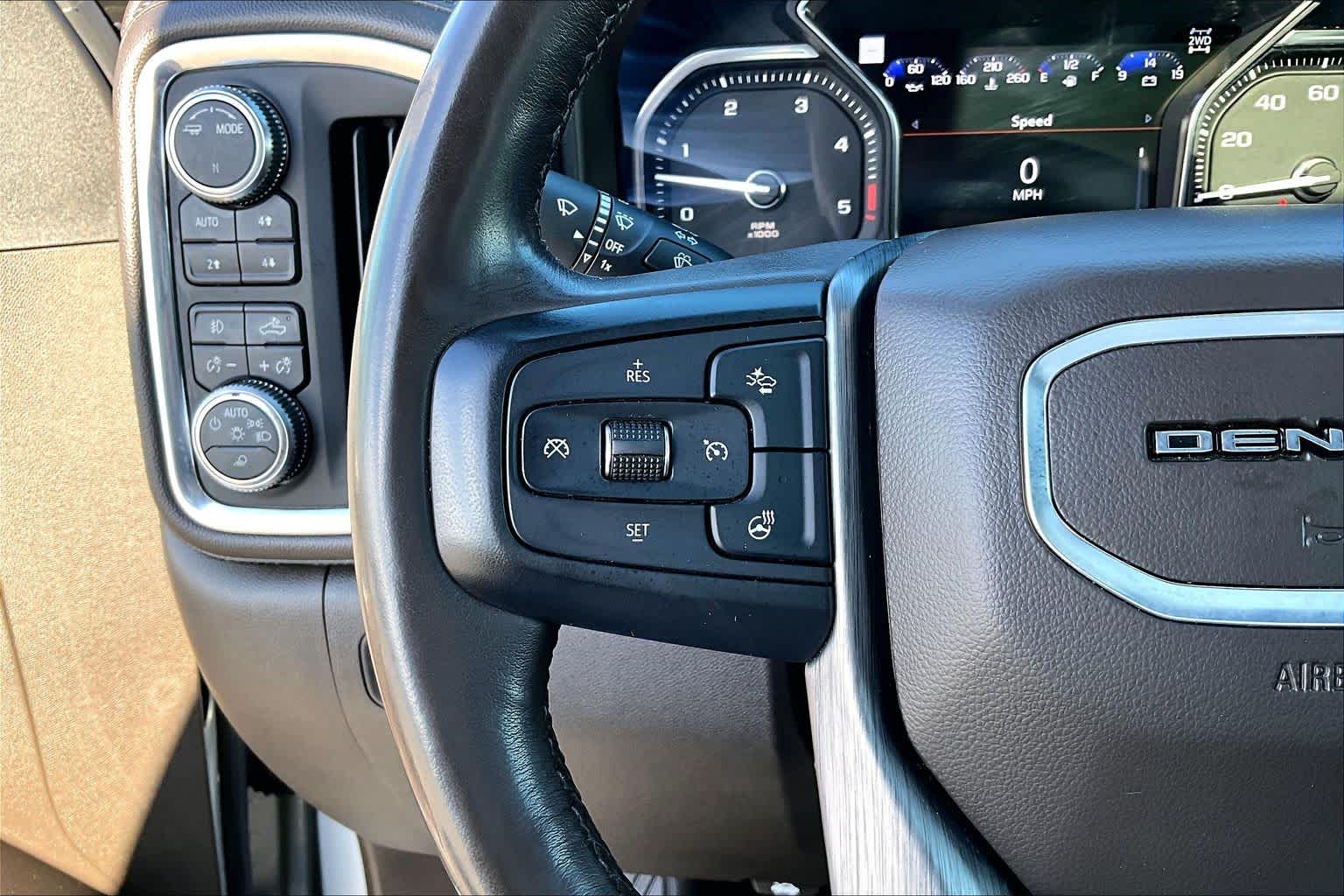 Thumbnail: 2020 GMC Sierra 3500 - 24