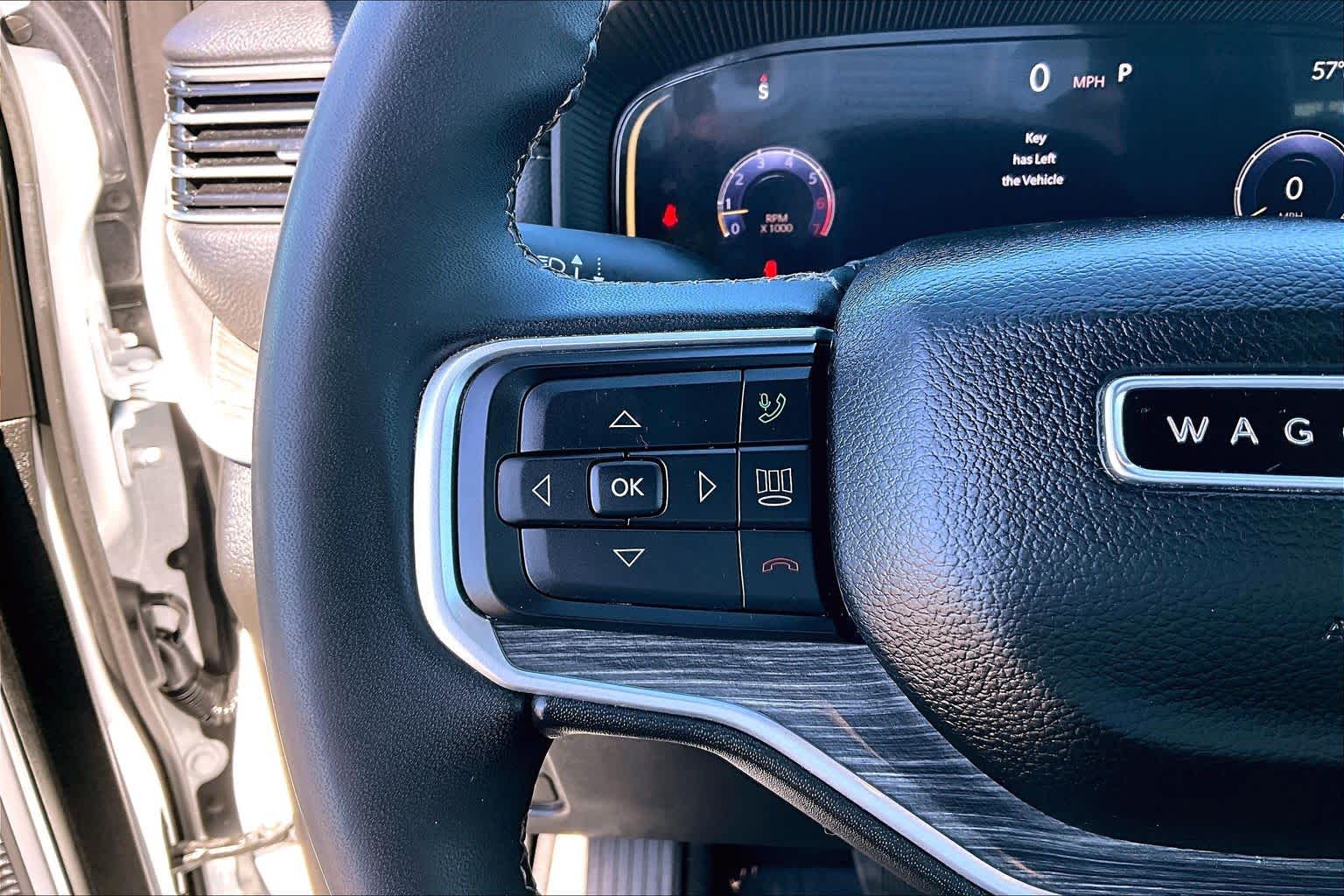 Thumbnail: 2024 Jeep Wagoneer - 24