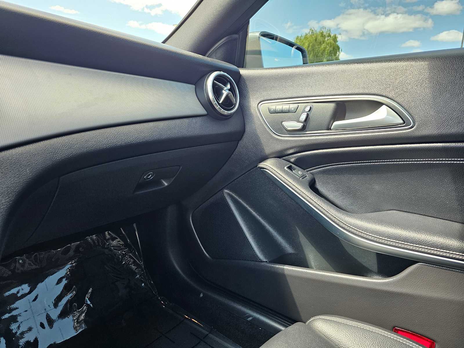 Thumbnail: 2019 Mercedes-Benz CLA - 25