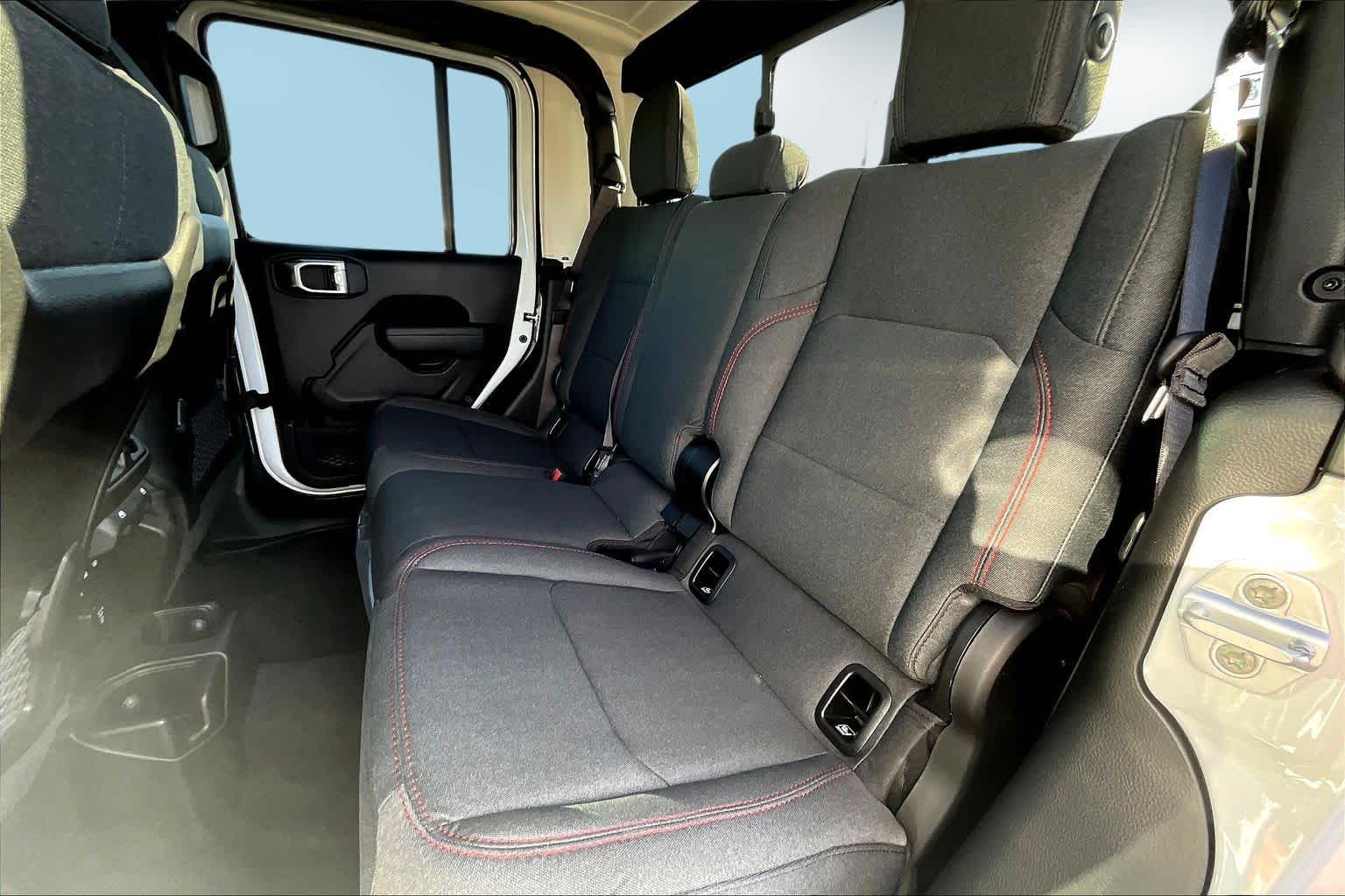 Thumbnail: 2026 Jeep Gladiator - 12