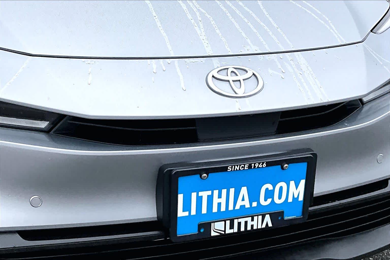 Thumbnail: 2024 Toyota Prius - 33