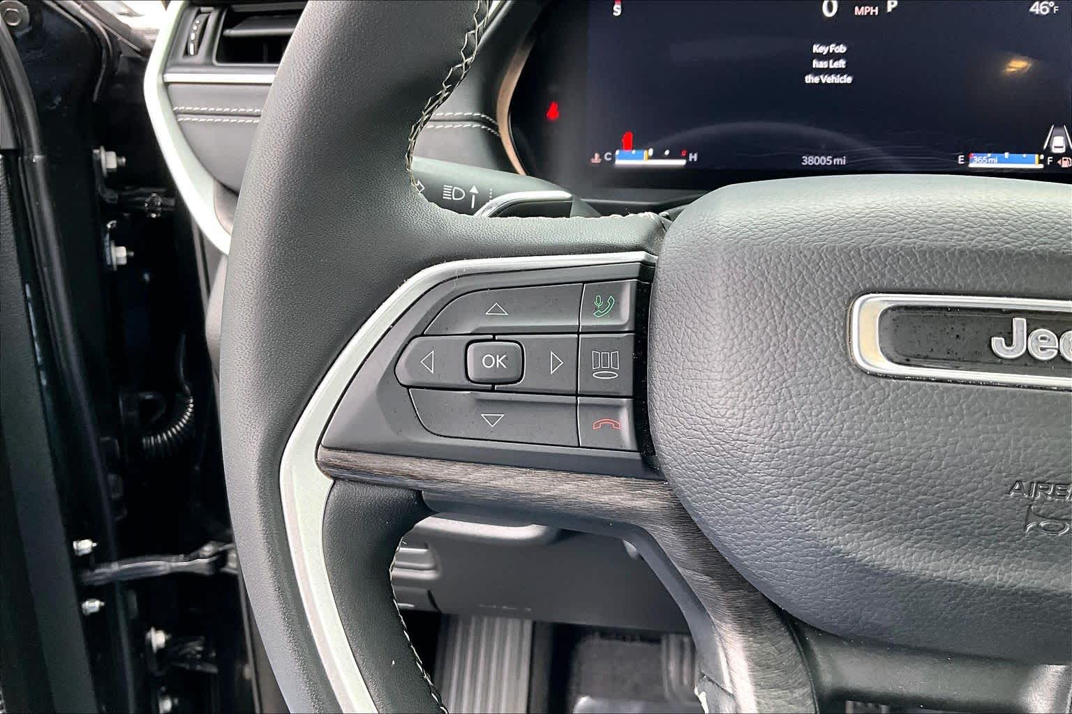 Thumbnail: 2024 Jeep Grand Cherokee L - 24