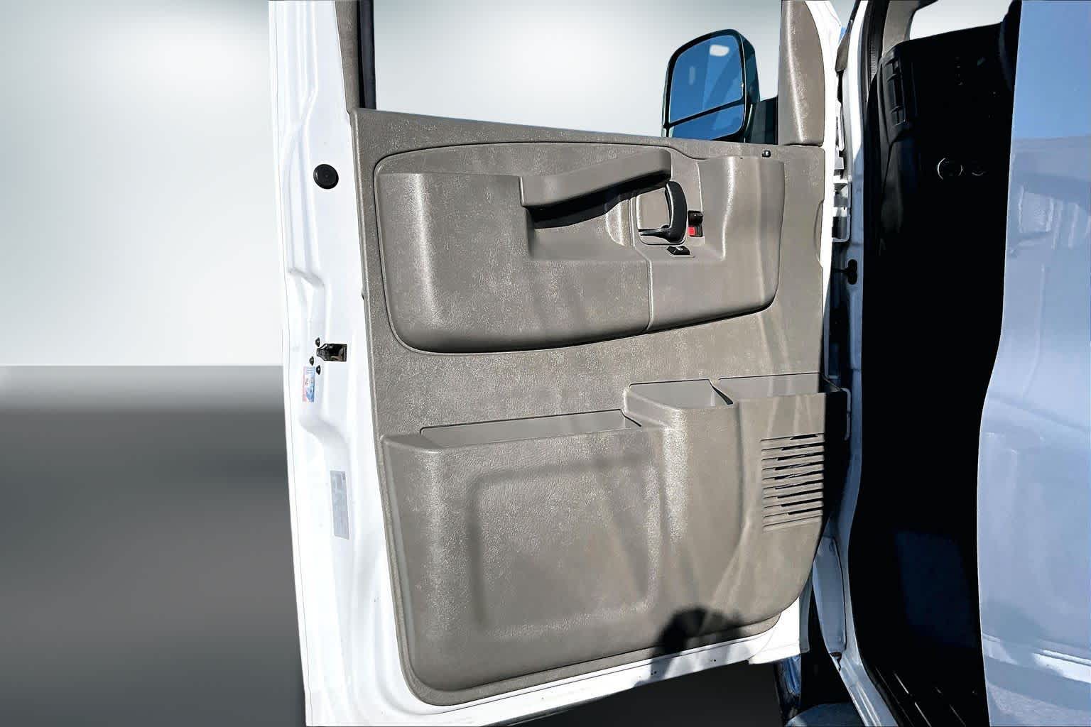 Thumbnail: 2024 Chevrolet Express - 23