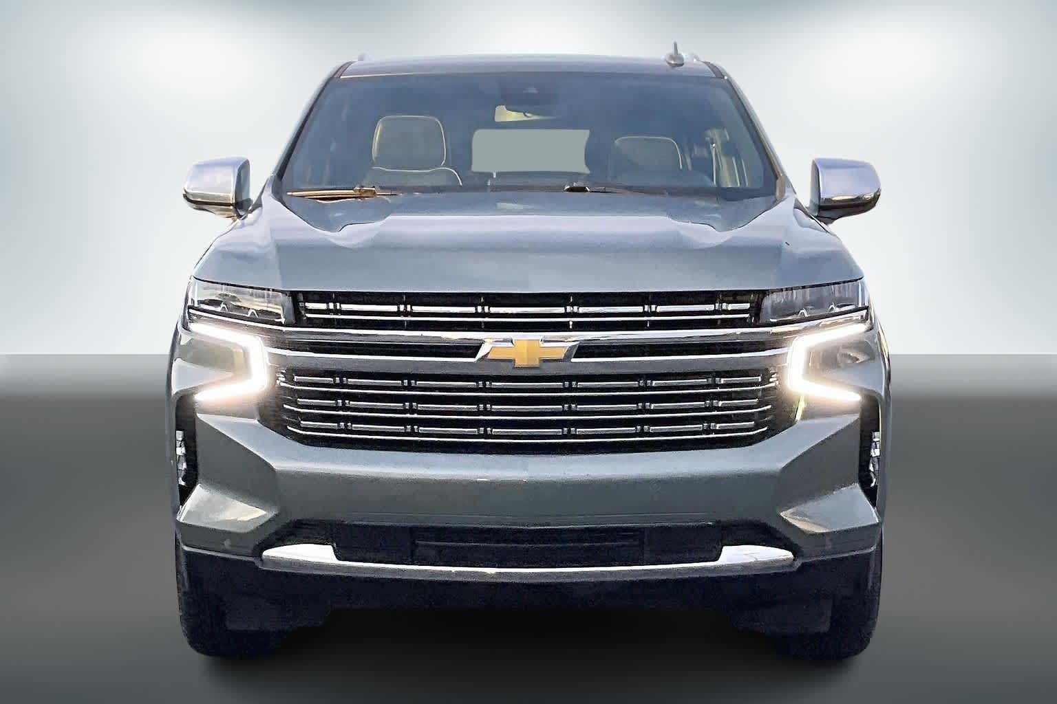 Thumbnail: 2023 Chevrolet Suburban - 6