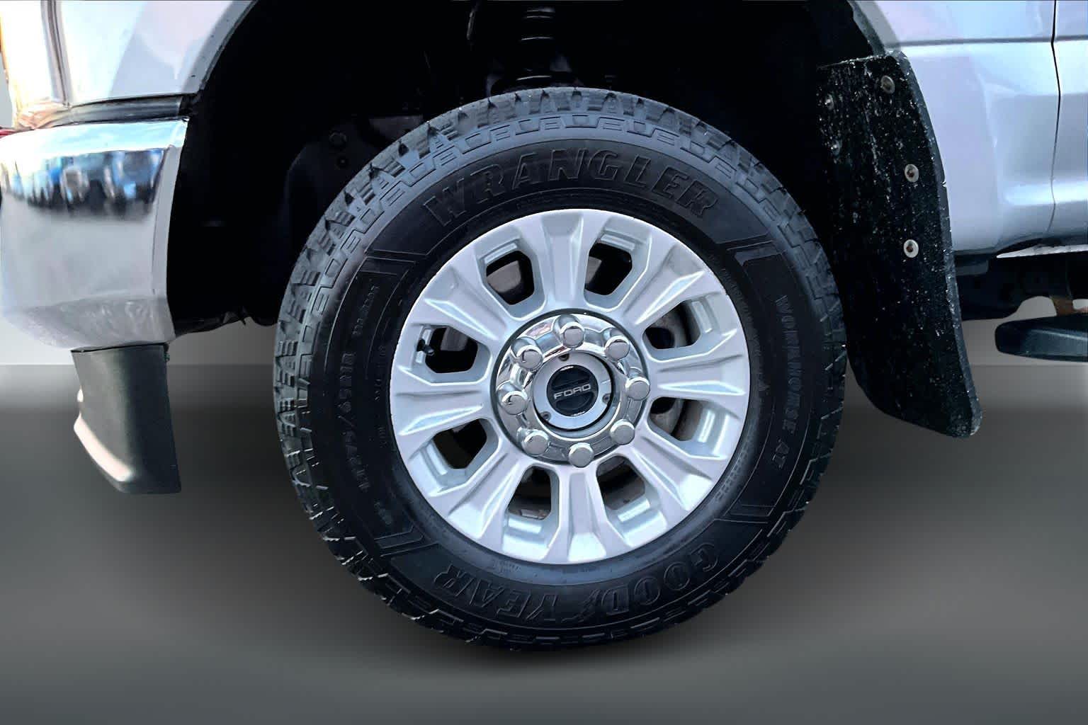 Thumbnail: 2022 Ford F-350 - 7