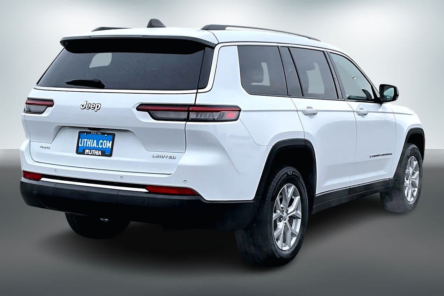 Thumbnail: 2023 Jeep Grand Cherokee - 21