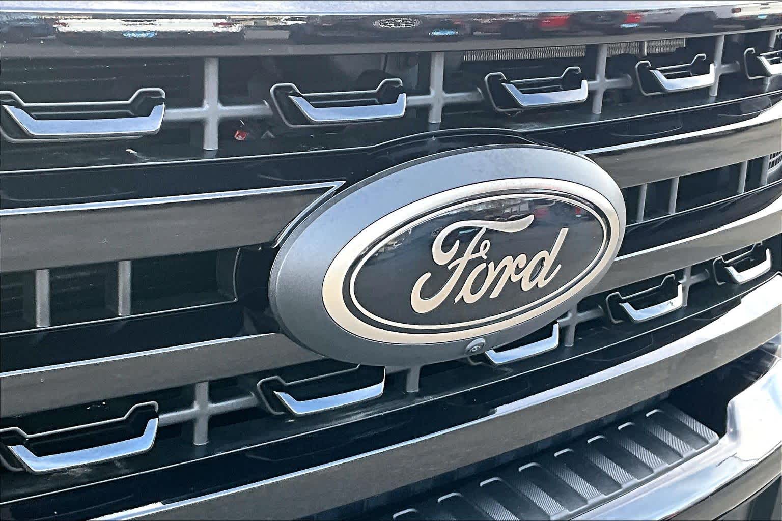 Thumbnail: 2024 Ford Econoline - 30