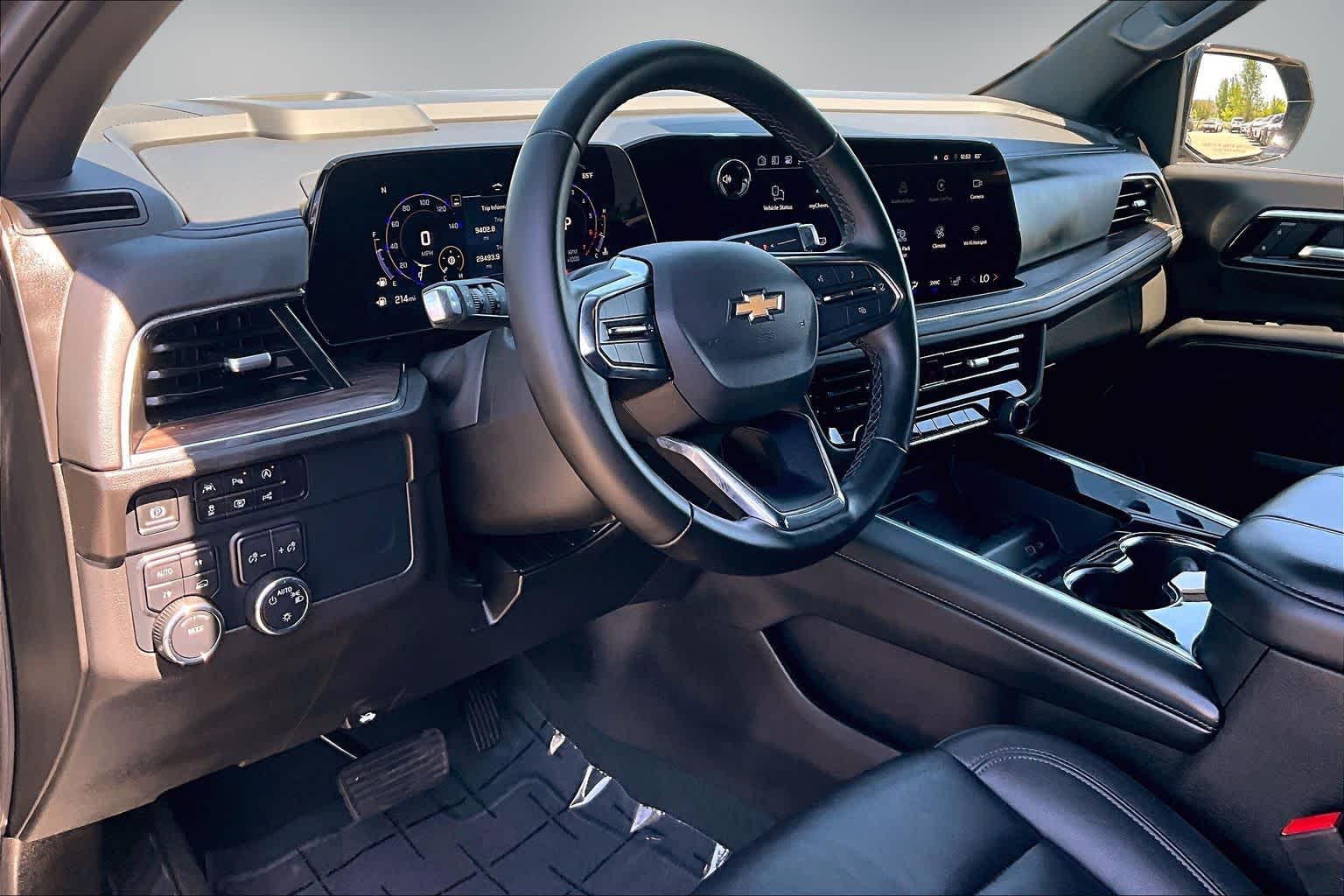 Thumbnail: 2025 Chevrolet Tahoe - 2