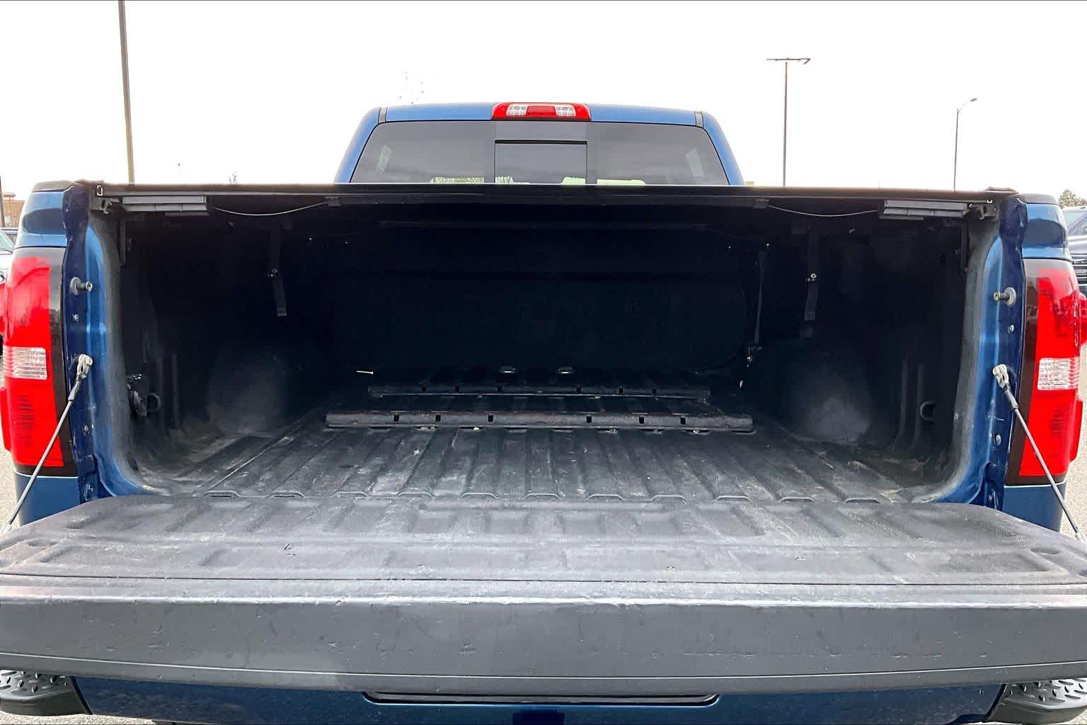 Thumbnail: 2015 GMC Sierra 2500 - 18