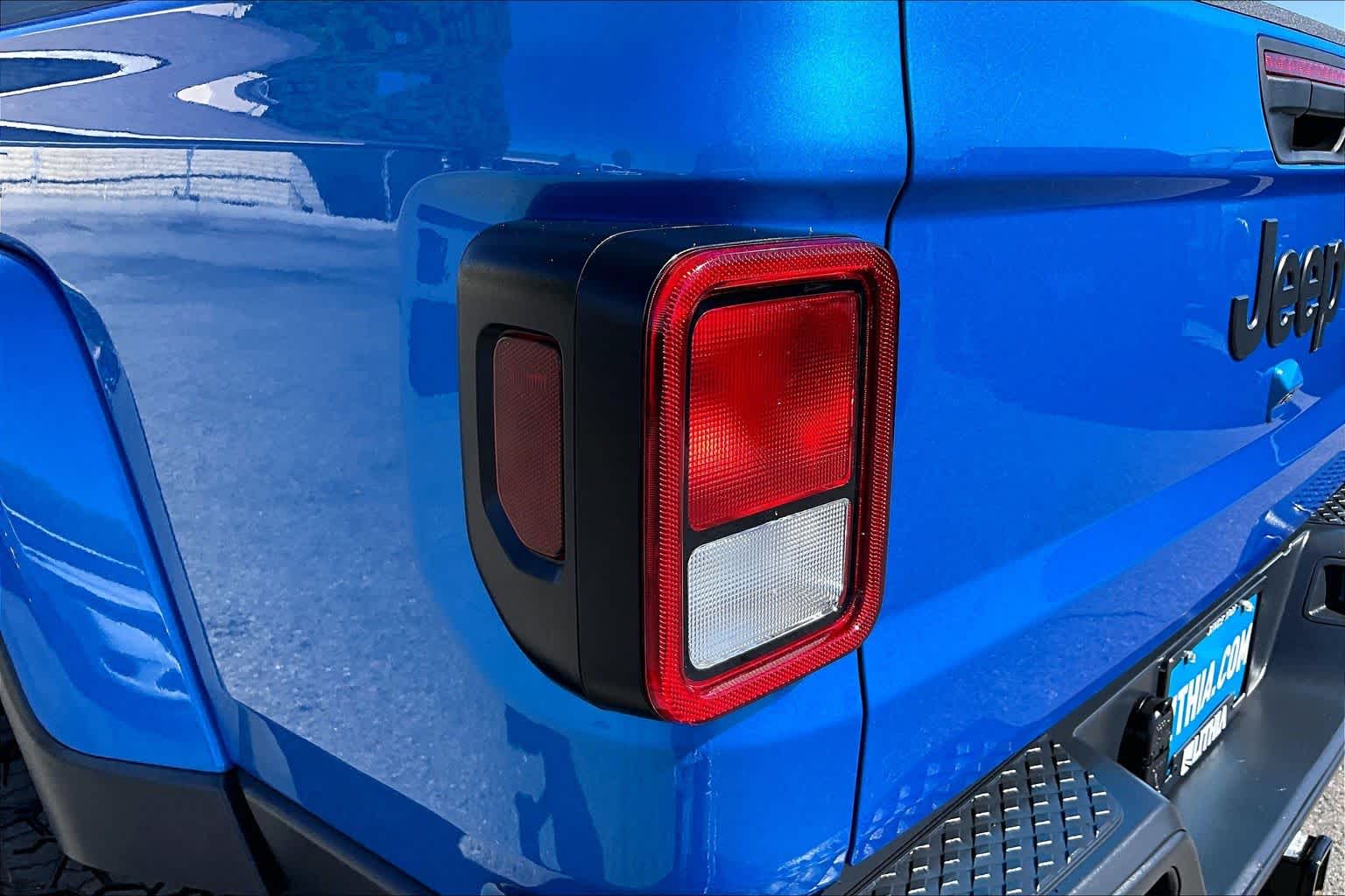 Thumbnail: 2021 Jeep Gladiator - 31
