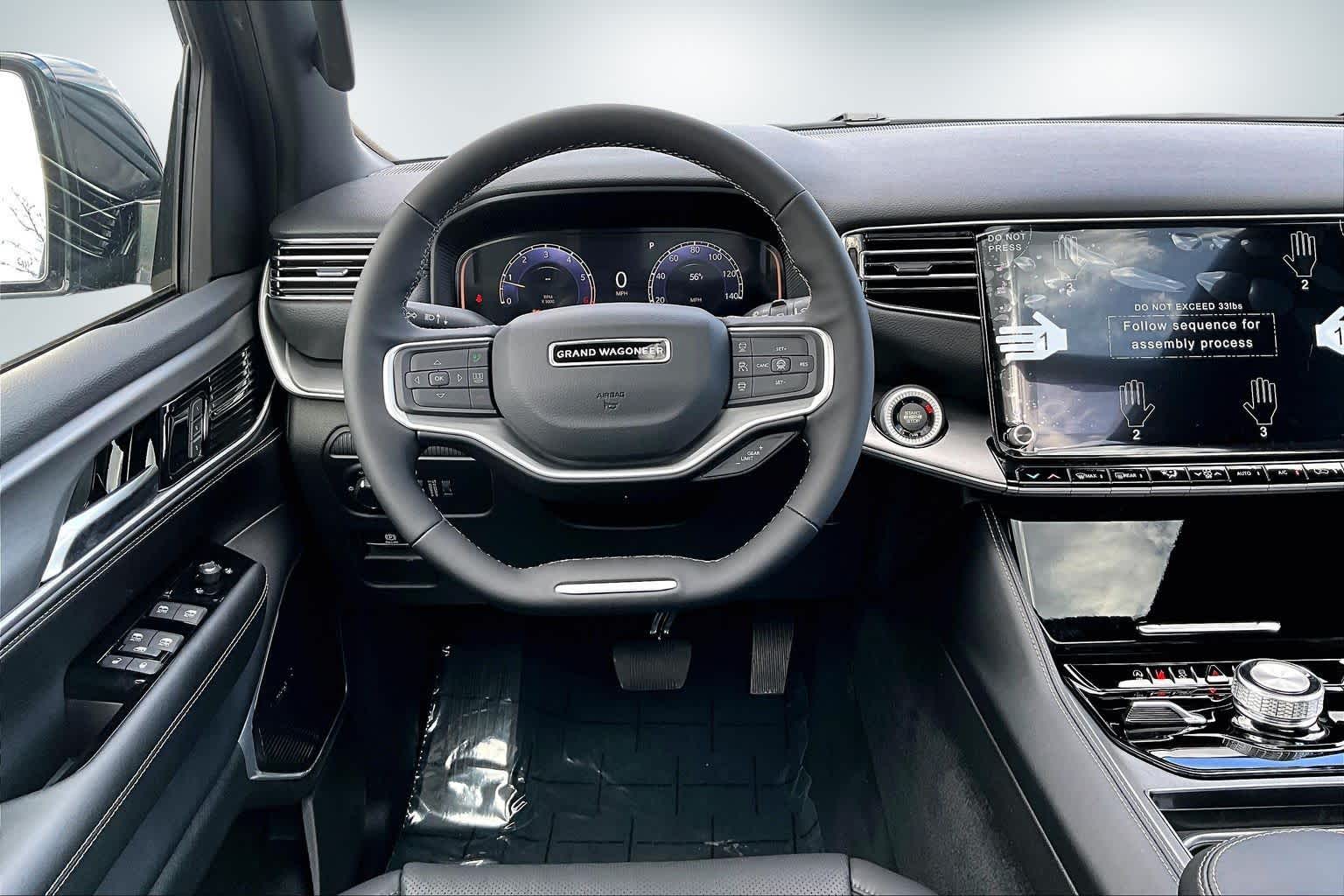Thumbnail: 2026 Jeep Grand Wagoneer - 14